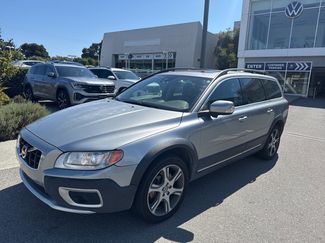 Used 2013 Volvo XC70 T6 image 1