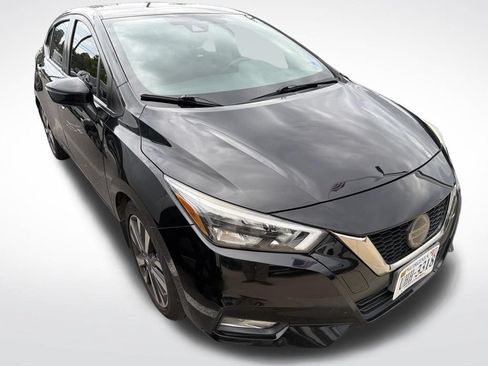 Used 2020 Nissan Versa SR w/ Convenience Package FWD image 2