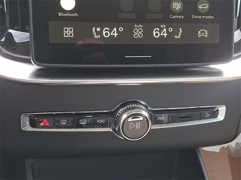 New 2026 Volvo XC90 B6 Ultra image 9