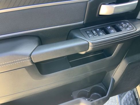 New 2025 RAM 2500 Big Horn AWD/4WD image 15