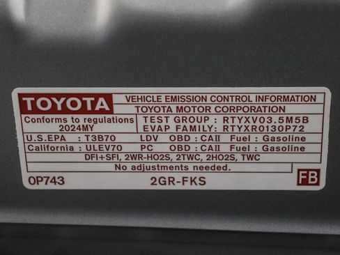 Used 2024 Toyota Camry XSE FWD image 28