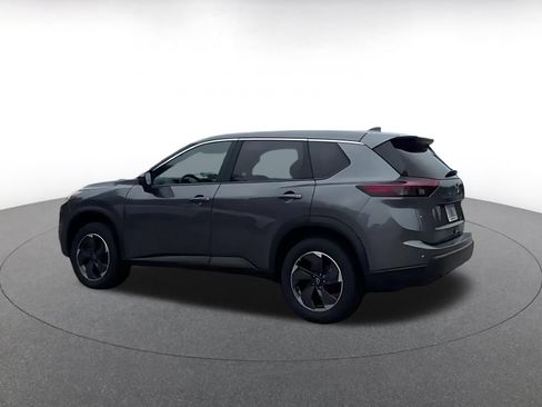 Used 2025 Nissan Rogue SV FWD image 14