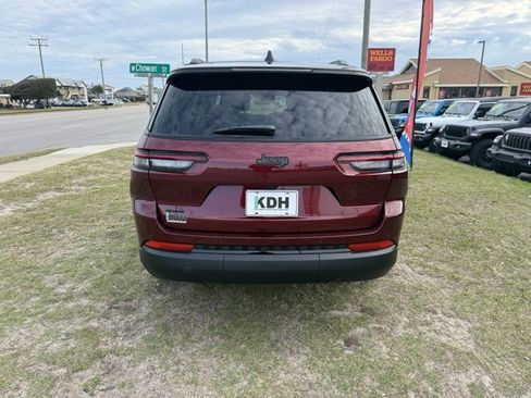 New 2025 Jeep Grand Cherokee L Limited image 6