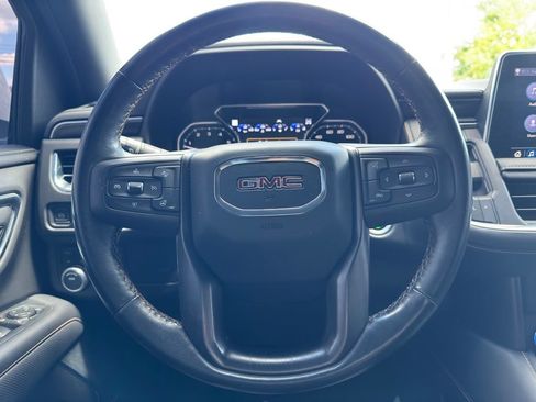 Used 2021 GMC Yukon XL AT4 w/ AT4 Premium Package AWD/4WD image 10