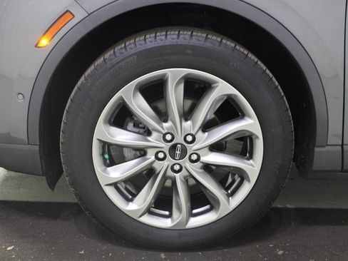 Used 2021 Lincoln Corsair FWD w/ Premium Package image 28