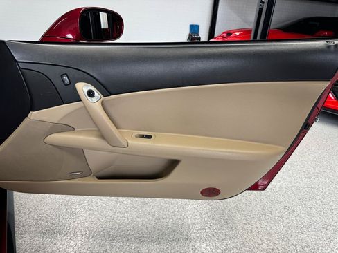 Used 2006 Chevrolet Corvette Convertible w/ Preferred Equipment Group RWD image 48
