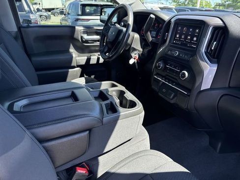 Used 2020 Chevrolet Silverado 1500 Custom Trail Boss w/ Custom Convenience Package AWD/4WD image 25