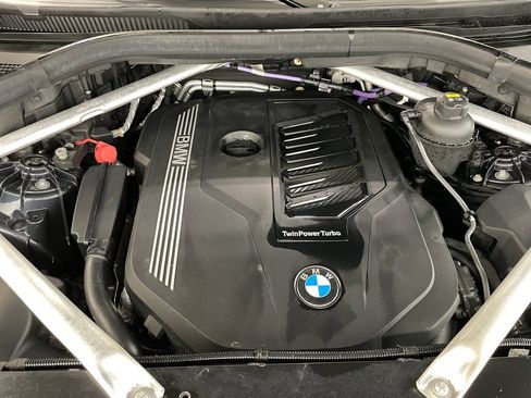 Used 2022 BMW X5 xDrive40i w/ M Sport Package image 47