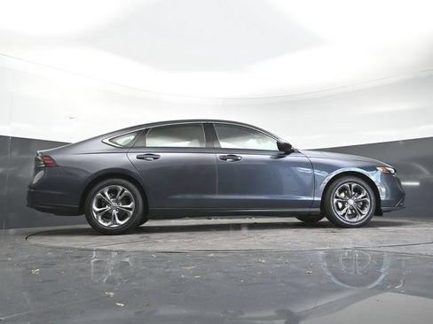 Used 2024 Honda Accord EX image 30