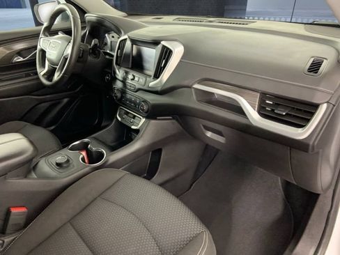 Used 2024 GMC Terrain SLE FWD image 14
