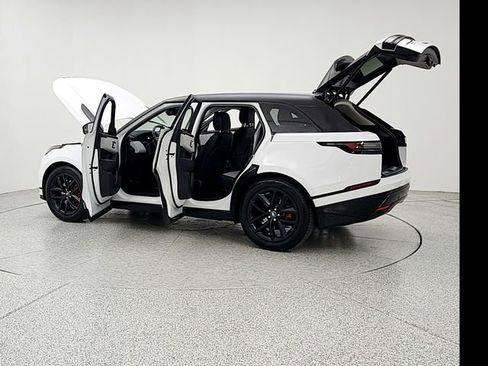 Used 2025 Land Rover Range Rover Velar Dynamic SE AWD/4WD image 12