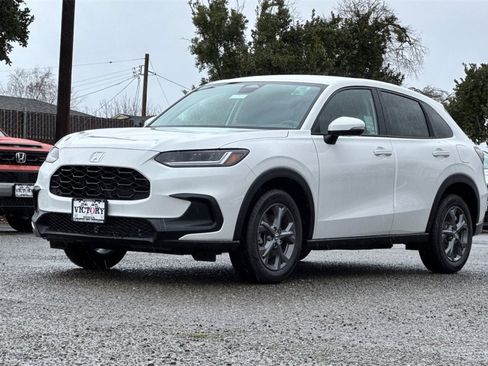 New 2026 Honda HR-V LX image 8