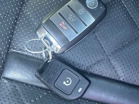 Used 2018 Kia Optima SX w/ Technology Package FWD image 22