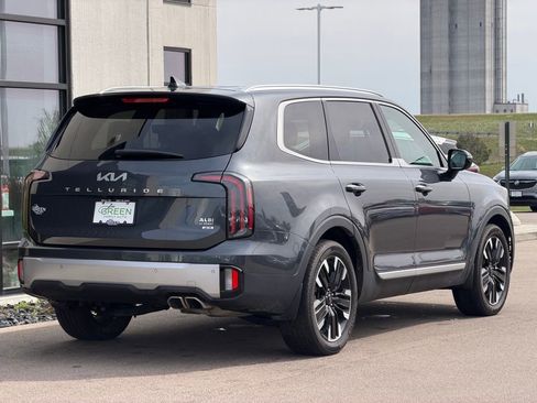 Used 2023 Kia Telluride SX AWD/4WD image 5