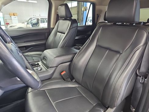 Used 2024 Ford Expedition XLT AWD/4WD image 15