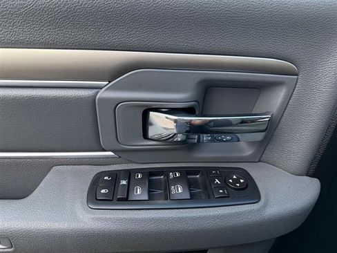 Used 2016 RAM 2500 Big Horn w/ Black Appearance Group image 31