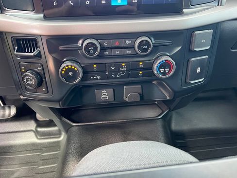 Used 2025 Ford F150 XL AWD/4WD image 28