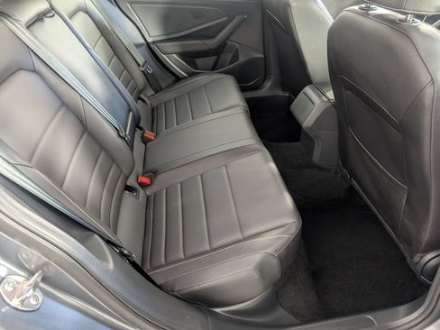 Used 2024 Volkswagen Jetta SE FWD image 28