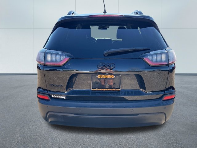 Used 2019 Jeep Cherokee Latitude Plus AWD/4WD image 3