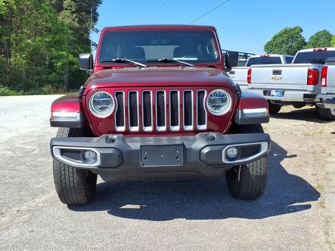 Used 2022 Jeep Wrangler Unlimited Sahara w/ LED Lighting Group AWD/4WD image 8