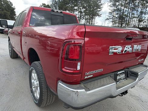 New 2026 RAM 2500 Laramie AWD/4WD image 10