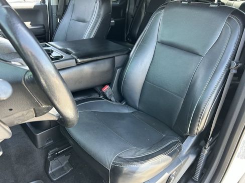 Used 2017 Ford F250 Lariat w/ Chrome Package AWD/4WD image 20