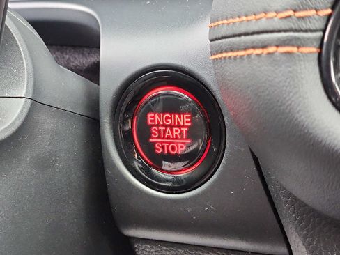 Certified 2025 Honda HR-V Sport image 23