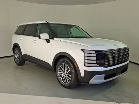 New 2026 Hyundai Palisade SE image 1