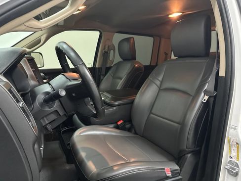 Used 2019 RAM 3500 Tradesman RWD image 26