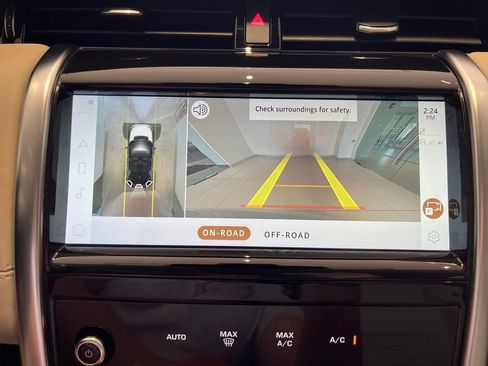 Used 2021 Land Rover Discovery Sport S image 41