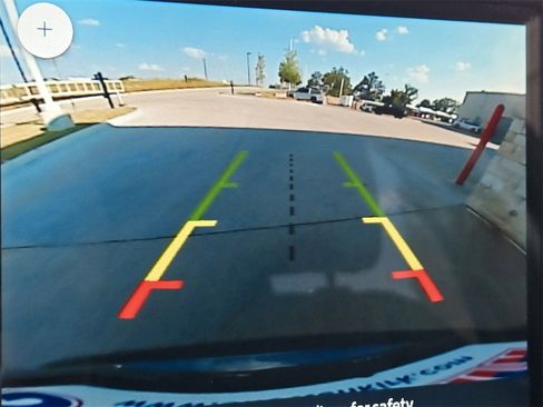 Used 2024 Ford Edge Titanium image 19