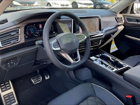 New 2025 Volkswagen Atlas SEL Premium R-Line image 7
