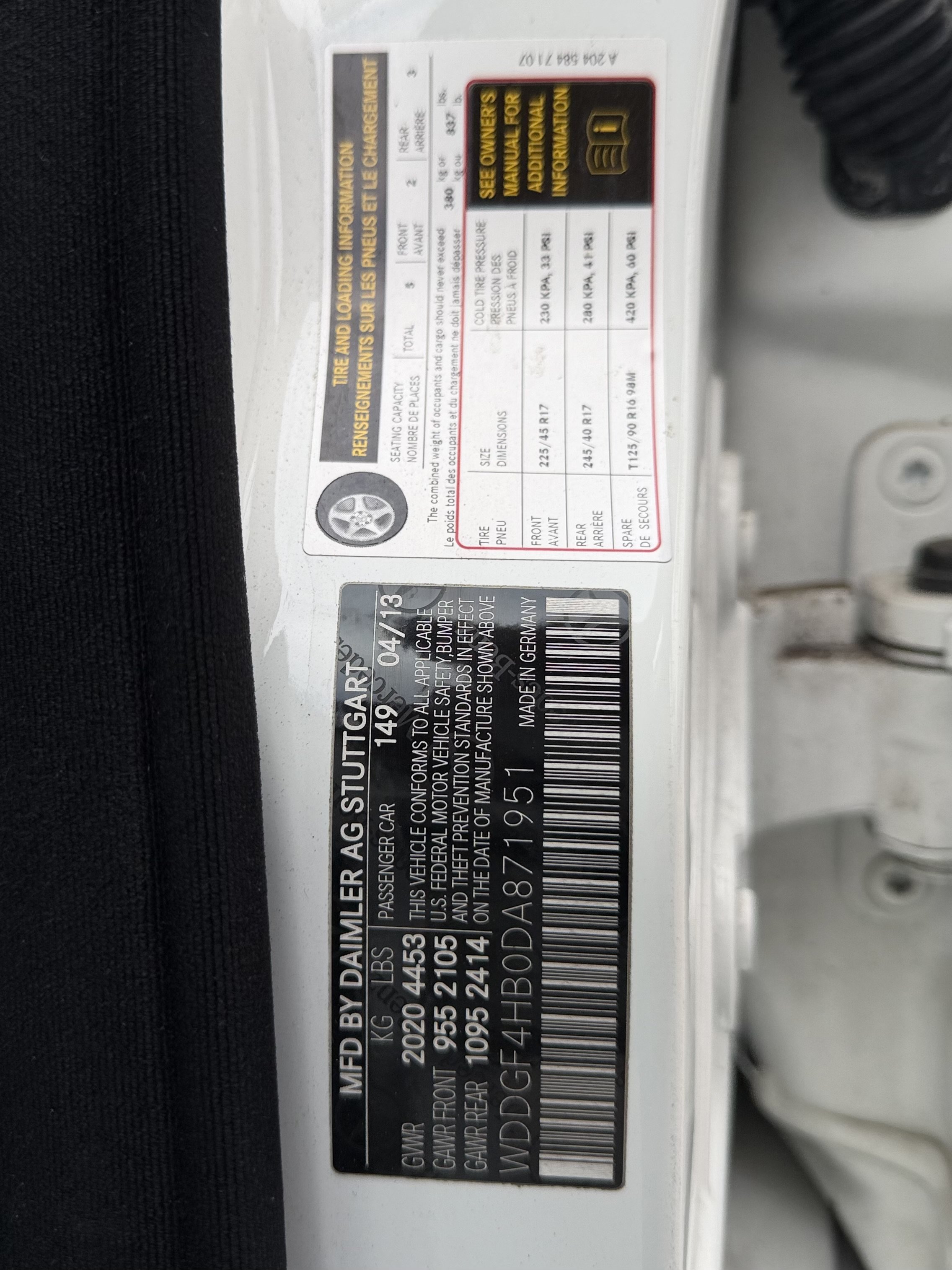 Used 2013 Mercedes-Benz C 250 Sedan w/ Premium 1 Pkg image 26