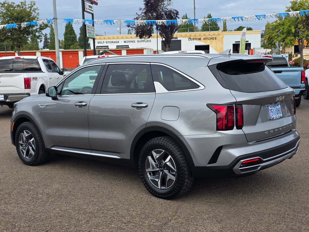 Used 2022 Kia Sorento EX FWD image 2