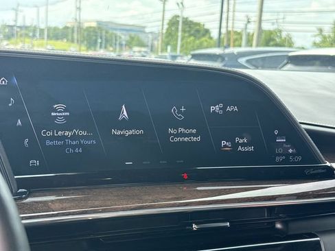 Used 2023 Cadillac Escalade Sport Platinum w/ LPO, ONYX Package AWD/4WD image 16