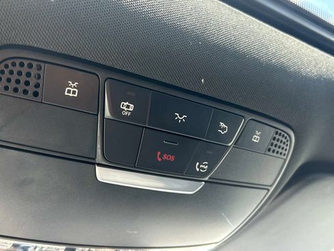 Used 2019 Mercedes-Benz C 300 4MATIC Sedan image 33