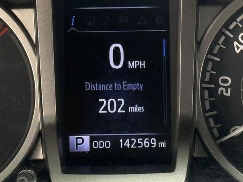 Used 2020 Toyota Tacoma Limited AWD/4WD image 18