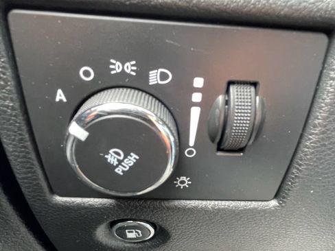 Used 2014 Jeep Grand Cherokee Limited RWD image 23
