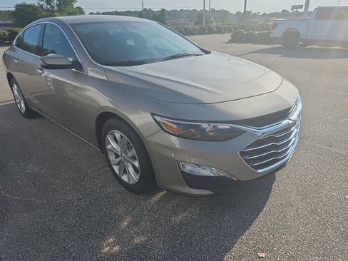 Used 2025 Chevrolet Malibu LT FWD image 11