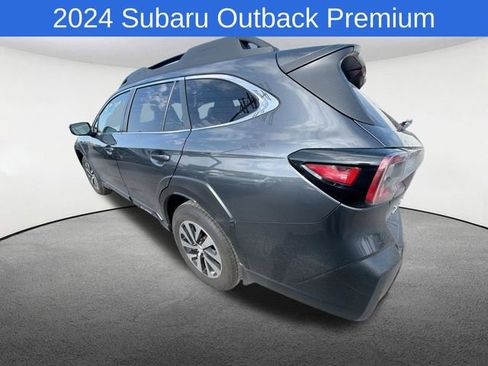 Used 2024 Subaru Outback Premium AWD/4WD image 4