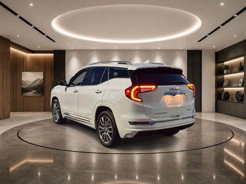 Certified 2024 GMC Terrain Denali w/ Denali Premium Package AWD/4WD image 5