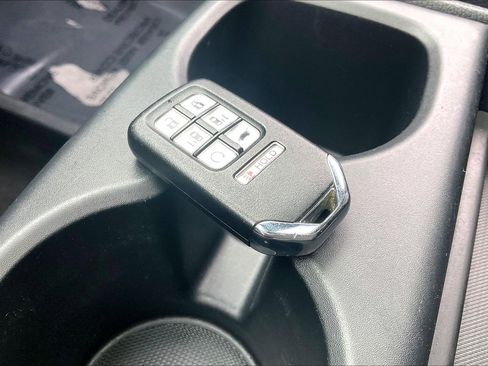 Used 2023 Honda Odyssey Sport image 14