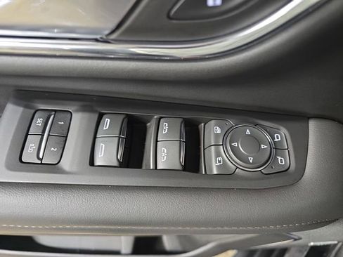 Used 2022 Chevrolet Tahoe High Country image 33