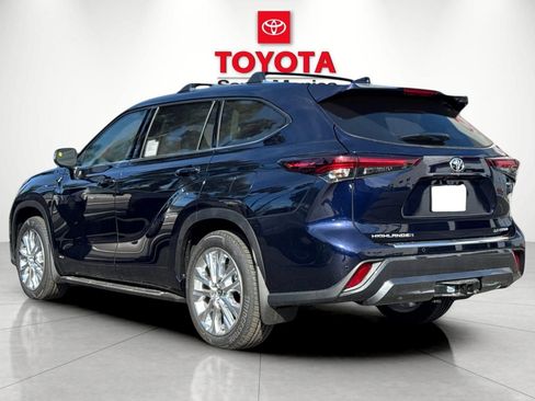 New 2026 Toyota Highlander Limited AWD/4WD image 5