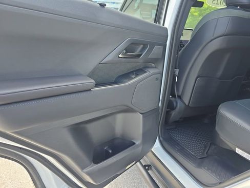 Used 2025 Lexus GX 550 AWD/4WD image 28