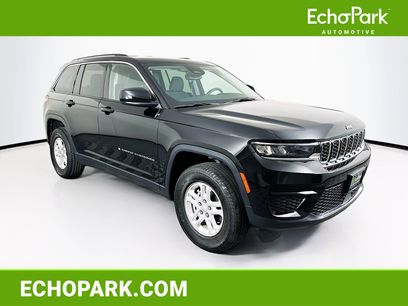 Used 2023 Jeep Grand Cherokee Laredo w/ Luxury Tech Group I