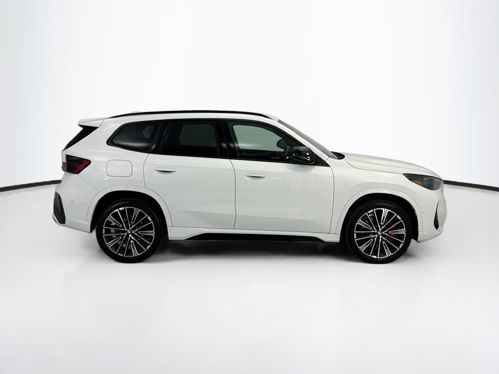 Certified 2026 BMW X1 xDrive28i w/ Technology Package AWD/4WD image 4