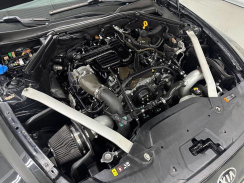 Used 2018 Kia Stinger GT2 AWD/4WD image 44