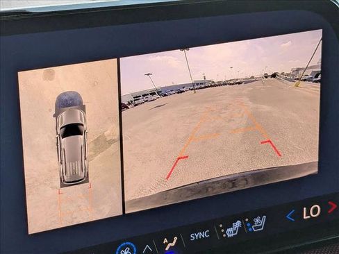 New 2026 Chevrolet Traverse RS image 11