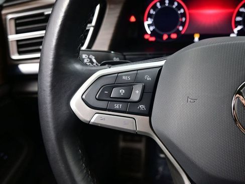 Used 2024 Volkswagen Atlas SEL Premium R-Line AWD/4WD image 19